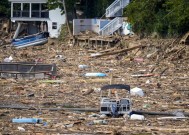 飓风“海伦”几乎把北卡罗来纳州的一个山城从地图上抹去